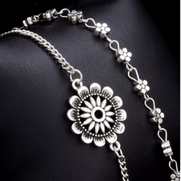 2PC FLORAL ANKLET OR BRACELET - Picture 2 of 3